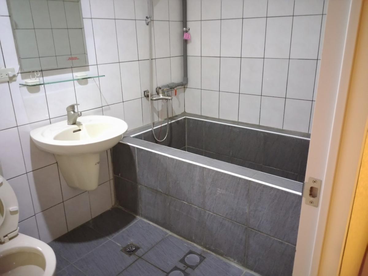 Js Hotspring Hotel Zsujszuj Kültér fotó